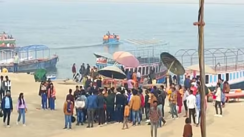 अस्सी घाट पर किराए पर्यटक और नाविक में मारपीट, आधा दर्जन हिरासत में