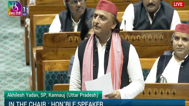 महाकुंभ भगदड़ पर अखिलेश ने सरकार को घेरा, मौत के आंकड़े पर उठाए सवाल