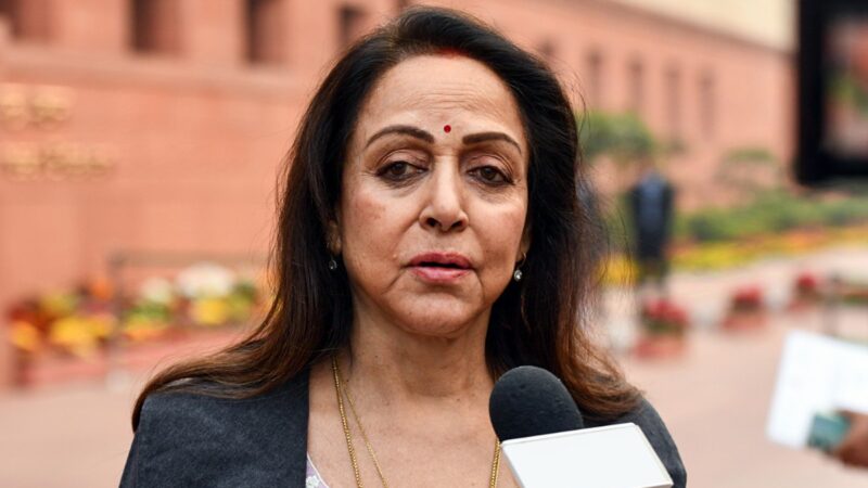 महाकुंभ भगदड़ पर योगी सरकार के बचाव में उतरीं ड्रीम गर्ल, कहा- कोई बड़ी घटना नहीं हुई