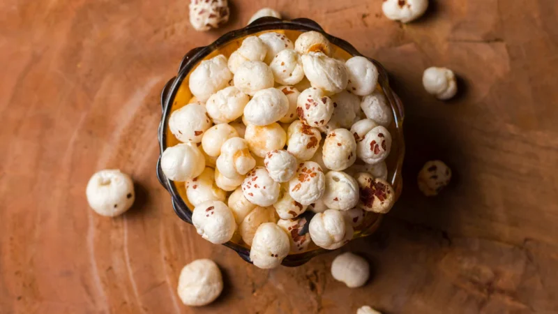 हड्डियों की कमजोरी के लिए रामबाण है यह ड्राई फ्रूट, जानिए और क्या है लाभ