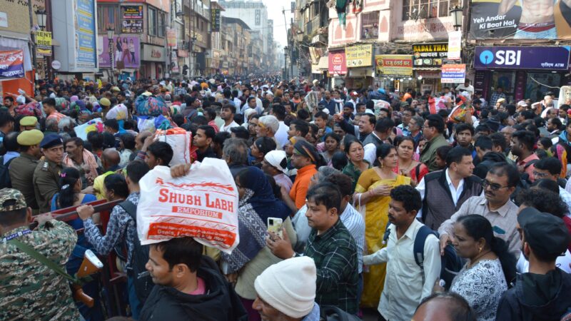 पलट प्रवाह से हाँफ रही काशी, बुधवार को प्रशासन की अग्नि परीक्षा