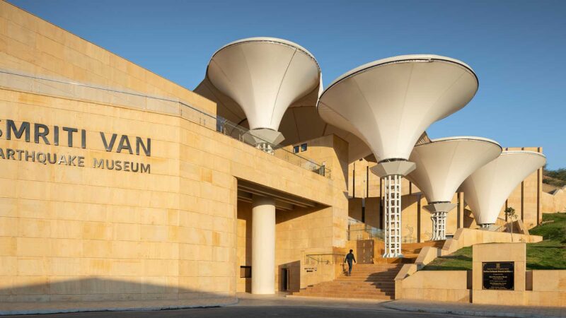 भूकंप पीड़ितों का तीर्थ स्थान है ‘स्मृतिवन’