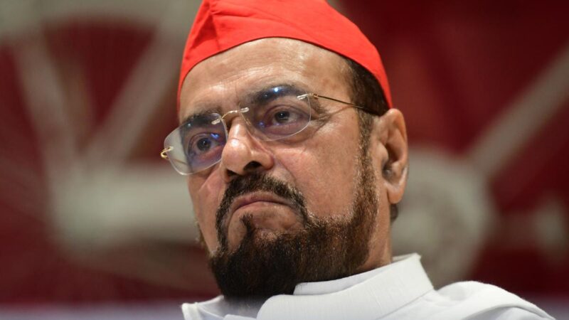 औरंगजेब की तारीफ अबू आजमी पर पड़ी भारी, विधानसभा से निलंबित