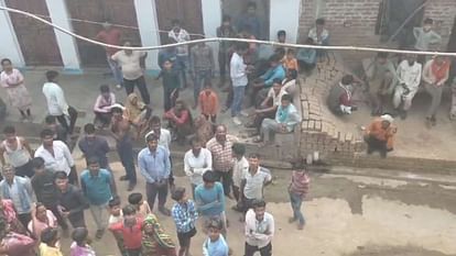 पति से विवाद पर पत्नी ने डेढ़ साल के मासूम के साथ खुद को जलाया