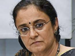 मुसीबत में पूर्व सेबी चीफ, शेयर बाजार धोखाधड़ी केस में एफआईआर का आदेश