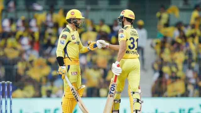 आईपीएल 2025: चेन्नई सुपर किंग्स ने मुंबई इंडियंस को 4 विकेट से हराया, गायकवाड़ और रचिन ने जड़े अर्धशतक
