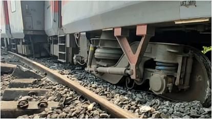 ओडिशा में ट्रेन हादसा: कामाख्या एक्सप्रेस के 11 डिब्बे पटरी से उतरे, सात यात्री घायल