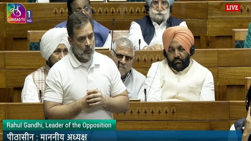 राहुल गांधी ने संसद में उठाया मतदाता सूचियों में गड़बड़ी का मुद्दा