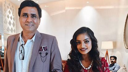 रेप के आरोप में अरेस्ट हुए मोनालिसा को फिल्म ऑफर करने वाले निर्देशक सनोज मिश्रा