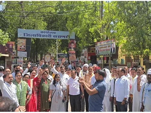 राणा सांगा के खिलाफ बयान से अक्रोशित करणी सेना ने निकाली सपा सांसद की शवयात्रा