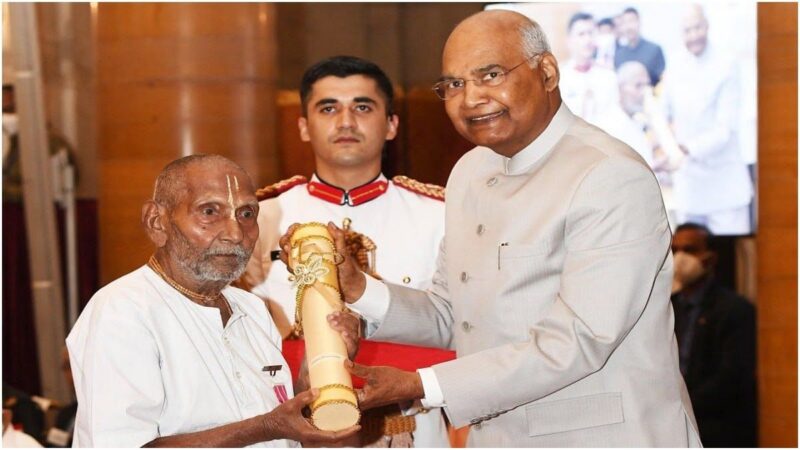 128 वर्षीय योग गुरु स्वामी शिवानंद बाबा का निधन: पद्मश्री सम्मानित संत की सादगी और योग-साधना ने दुनिया को चौंकाया