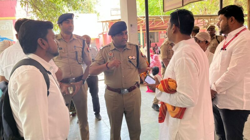 वाराणसी में करंट लगने से एक ही परिवार के तीन लोगों की मौत, दो बेटियां अनाथ