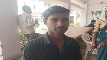 “मरा हुआ जिंदा निकला: यूपी पुलिस ने जिस युवक का कराया पोस्टमार्टम, वह खुद आकर बोला – ‘साहब, देखो मैं जिंदा हूं'”