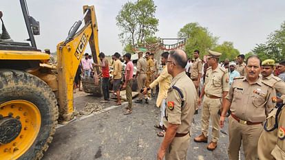 झांसी-मिर्जापुर हाईवे पर भीषण सड़क हादसा: पिकअप और डीसीएम की टक्कर में 5 की मौत, 6 गंभीर घायल