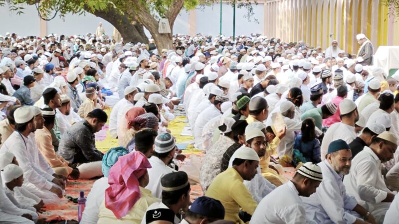 काशी में बकरीद पर की गई मुल्क में अमन-शांति की दुआ