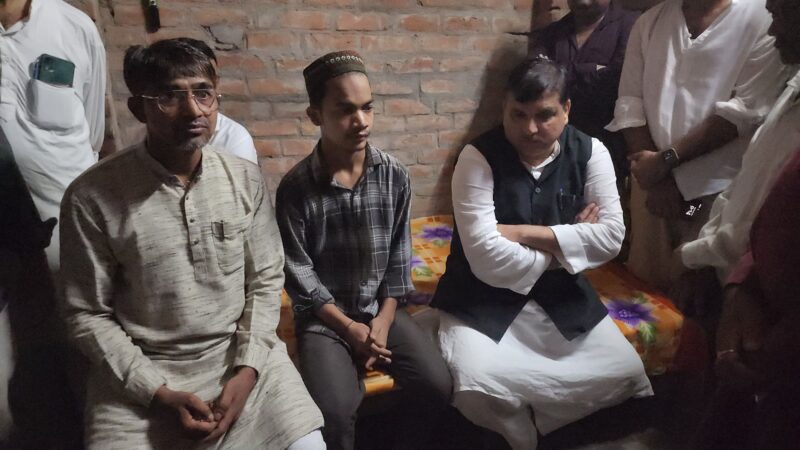 योगी राज में बुनकरों की माली हालत बदतर, सदन में उठाऊंगा मुद्दा-संजय सिंह