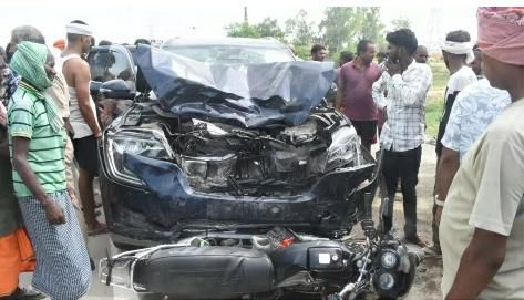तेज रफ्तार SUV ने बाइक को मारी टक्कर, दादी-पोती समेत तीन की मौत, एक गंभीर