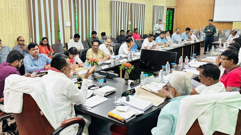 वाराणसी: सावन में नगर निगम सीमा में मीट-मछली की दुकानें रहेंगी पूरी तरह बंद, उल्लंघन पर होगी एफआईआर