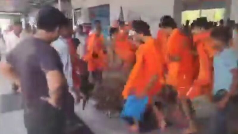 मिर्जापुर रेलवे स्टेशन पर कांवड़ियों ने सीआरपीएफ जवान से की मारपीट, सात गिरफ्तार, चार नाबालिग शामिल