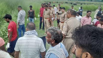 गांगी नदी में महिला का अर्धनग्न शव मिलने से सनसनी, पति फरार; हत्या की आशंका