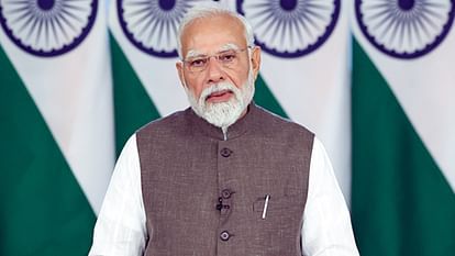 “बिना पर्ची, बिना खर्ची”: पीएम मोदी ने रोजगार मेले में बांटे 51,000 नियुक्ति पत्र, युवाओं से बोले – राष्ट्र सेवा ही सबसे बड़ी पहचान