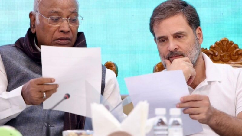 राहुल गांधी और खरगे ने PM को लिखा पत्र, जम्मू-कश्मीर को राज्य का दर्जा बहाल करने की मांग