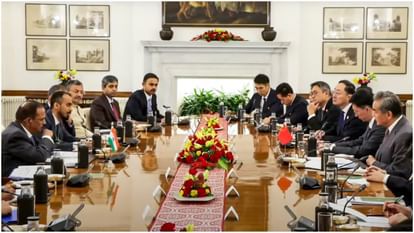 डोभाल-वांग यी की मुलाकात में सीमा पर स्थिरता और सहयोग पर जोर