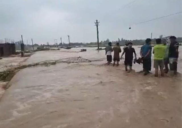 कठुआ में बादल फटा: चार की मौत, छह घायल, कई घर दबे; राहत-बचाव जारी