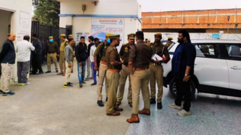 कालीन फैक्ट्री में दर्दनाक हादसा: जहरीली गैस से तीन मैकेनिकों की मौत, इलाके में दहशत