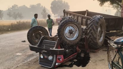 मिर्जापुर में ट्रक ने ट्रैक्टर-ट्राली में मारी टक्कर: चालक और किशोर की मौत, 12 घायल