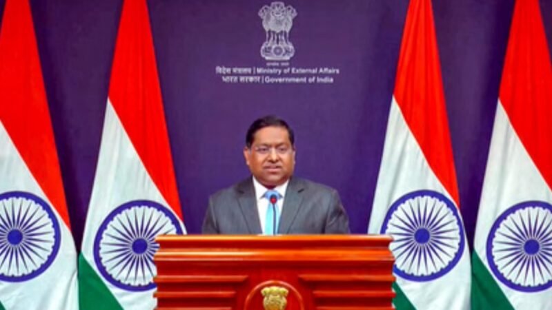 बांग्लादेश में अल्पसंख्यकों पर हमलों पर भारत की चिंता, चीनी गतिविधियों और वैश्विक घटनाक्रमों पर MEA का बयान