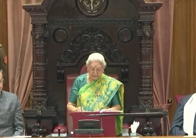 बजट सत्र की शुरुआत हंगामे से, राज्यपाल के अभिभाषण के दौरान सपा का विरोध, सदन में 35 मिनट तक शोर