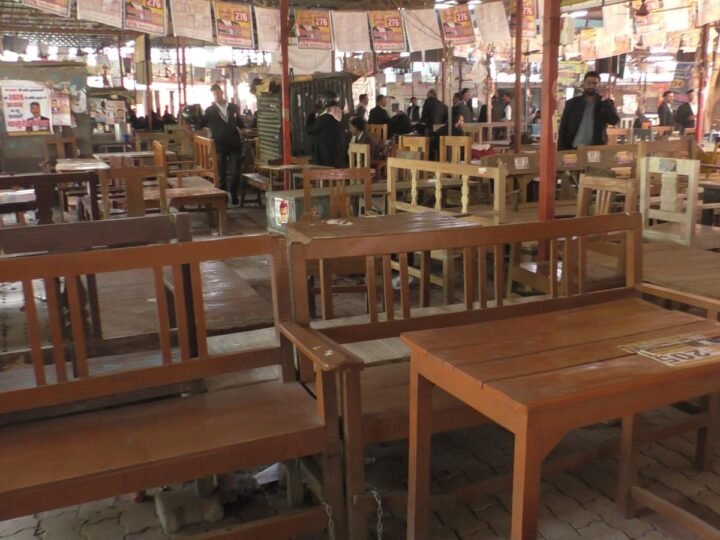 वाराणसी जिला न्यायालय को ईमेल से बम धमकी से हड़कंप, कचहरी खाली; सघन जांच जारी