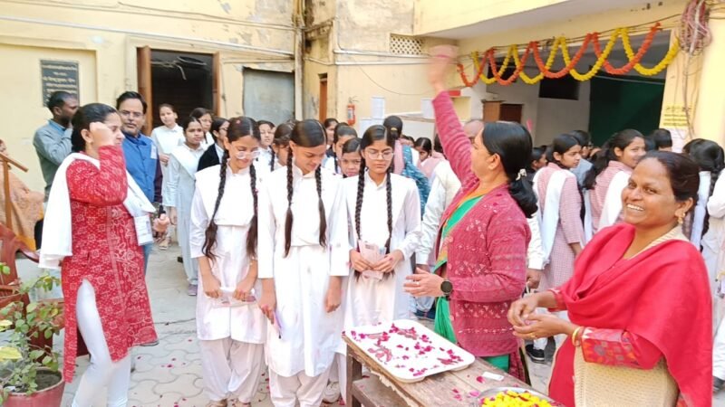 यूपी बोर्ड परीक्षा शुरू: 117 केंद्रों पर 92 हजार से अधिक परीक्षार्थी