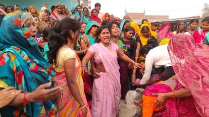 सारनाथ में सड़क किनारे युवक की लाश मिलने से सनसनी, परिजनों ने जताई हत्या की आशंका