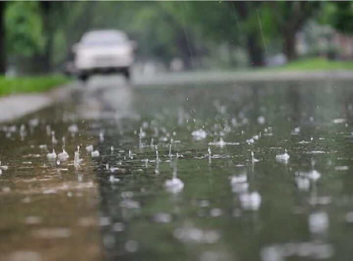 यूपी में सक्रिय हुआ नया पश्चिमी विक्षोभ: 15–16 मार्च को तेज हवाएं, बारिश और कुछ जिलों में ओलावृष्टि की चेतावनी