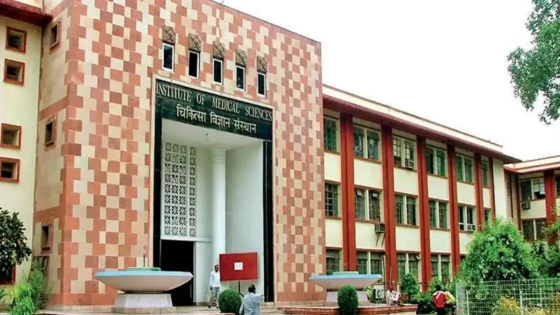 बीएचयू की जूनियर डॉक्टर ने इंसुलिन ओवरडोज लेकर की आत्महत्या की कोशिश, आईसीयू में वेंटिलेटर पर इलाज जारी