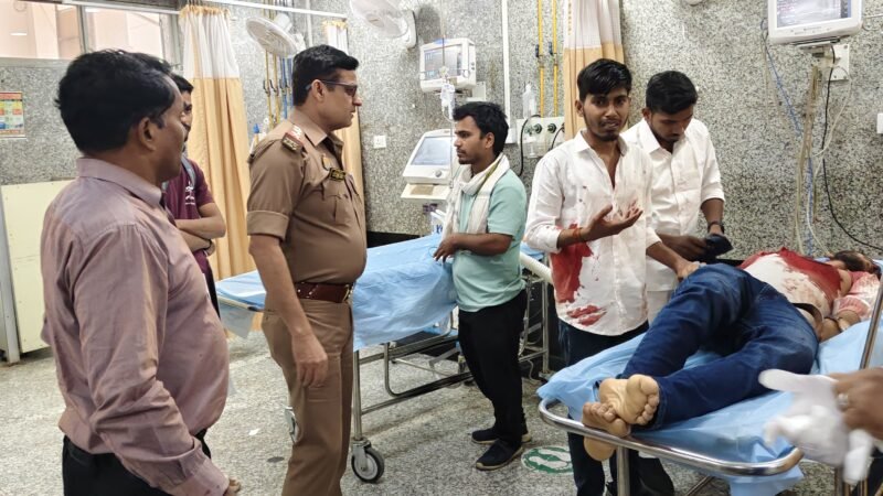 यूपी कॉलेज में दिनदहाड़े छात्र की गोली मारकर हत्या, कैंपस में बवाल