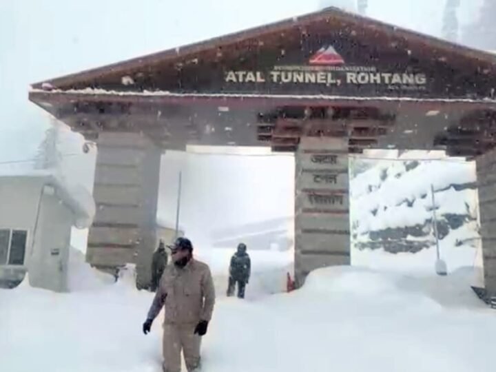 हिमाचल में बर्फबारी-बारिश का कहर: सड़कें बंद, ठंड बढ़ी, हिमस्खलन का अलर्ट जारी