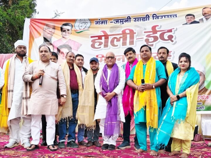 वाराणसी में एक साथ मना होली–ईद मिलन समारोह: गंगा-जमुनी तहज़ीब का दिया संदेश