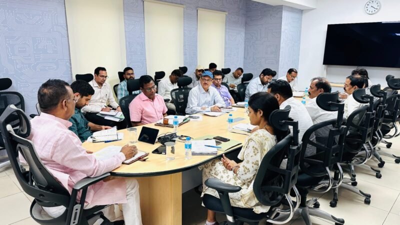 लापरवाह ठेकेदारों पर गिरेगी गाज, 22 कार्यों में देरी पर ब्लैकलिस्ट करने का फरमान