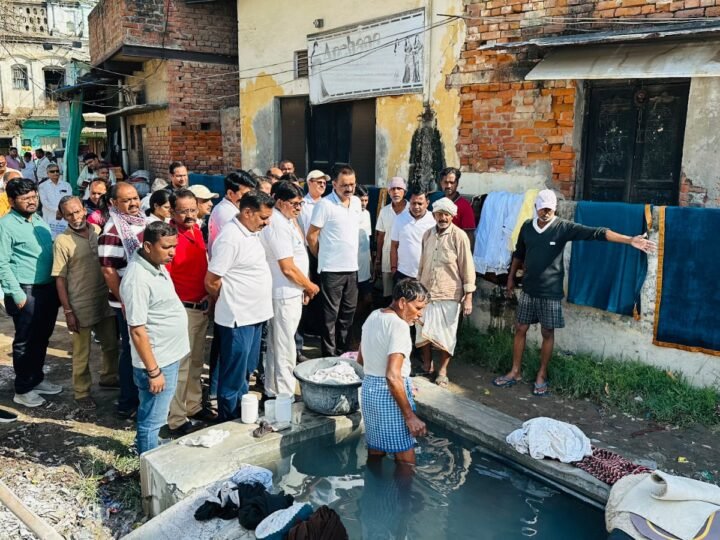 काशी में धोबी घाट का होगा कायाकल्प, नालों से हटेगा अवैध कब्जा