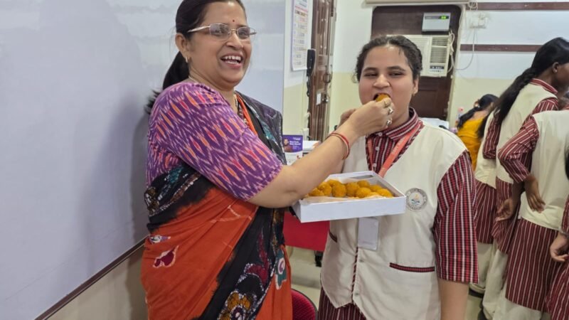 यूपी बोर्ड रिजल्ट: वाराणसी के छात्रों का जलवा, हाईस्कूल में सूर्यदीप और इंटर में साक्षी बनीं जिला टॉपर