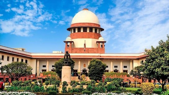 काशी विश्वनाथ के आचार्य मामले में सुप्रीम कोर्ट का बड़ा फैसला, हाईकोर्ट के आदेश पर लगाई रोक
