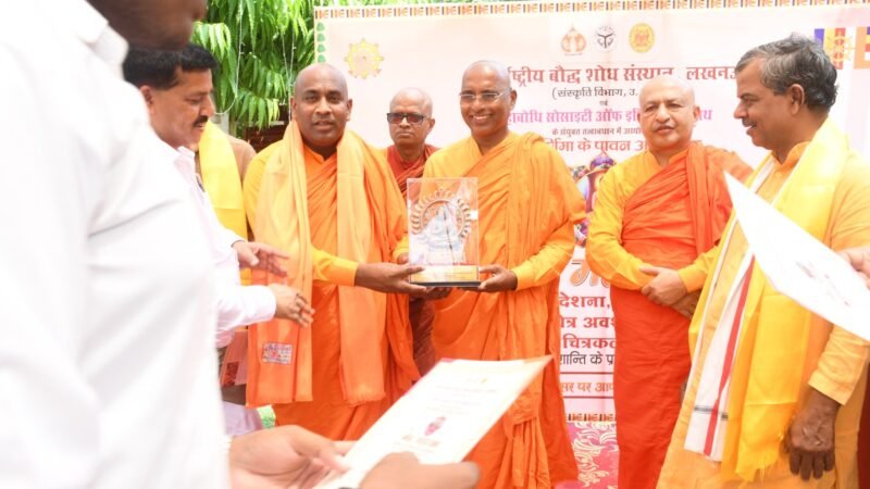 बुद्ध का संदेश दुनिया को दिखा रहा शांति और करुणा का रास्ता: जयवीर सिंह