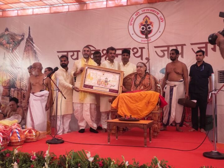 काशी के ऐतिहासिक श्री जगन्नाथ मंदिर के जीर्णोद्धार का शिलान्यास, शंकराचार्य ने किया विधिवत पूजन