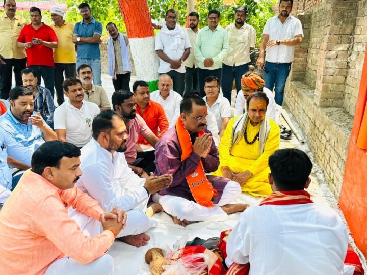 अशोकपुरम् कॉलोनी में पेयजल संकट से मिलेगी मुक्ति, नलकूप के रिबोर योजना का शिलान्यास