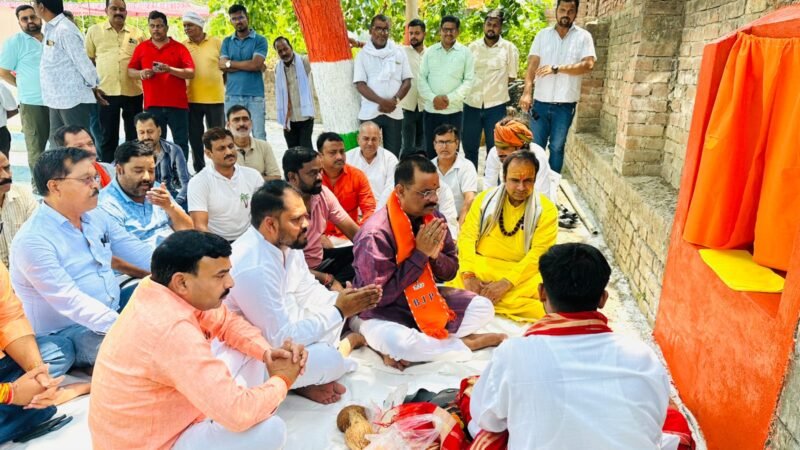 अशोकपुरम् कॉलोनी में पेयजल संकट से मिलेगी मुक्ति, नलकूप के रिबोर योजना का शिलान्यास