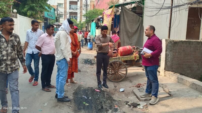 नाला सफाई में लापरवाही पर ठेकेदार पर 25 हजार का जुर्माना, जेई को प्रतिकूल प्रविष्टि