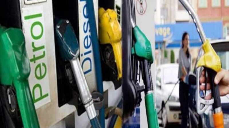 पेट्रोल-डीजल फिर महंगा, देशभर में 3 रुपये प्रति लीटर बढ़े दाम; CNG भी महंगी
